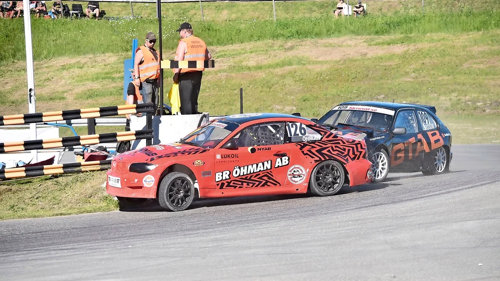 Tillbaka. Emil Öhman gör tillfällig comeback under rallycross-SM. Foto: Kent Vikström.