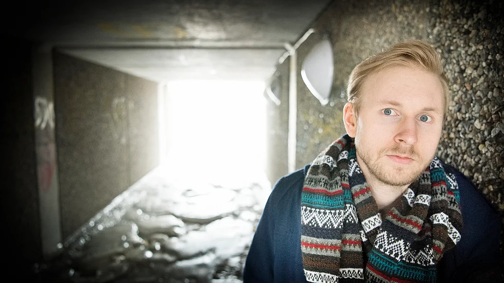 Mörker. Simon Holmlund, Norsjö, beskriver livet som ett mörker. ”Självmordstankarna finns alltid med mig”, säger han. Foto: Lars Eriksson.