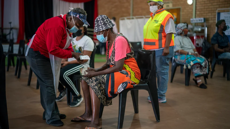 Vaccinationsprogrammet i Sydafrika har accelererats sedan omikronvarianten av coronaviruset uppdagades i slutet av november. Arkivbild