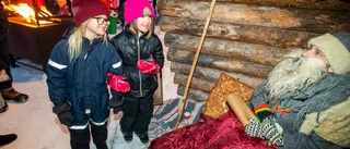 Barnen fick träffa jultomten i museiparken
