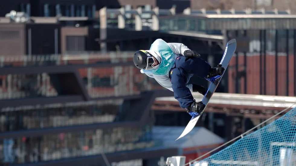 Sveriges Sven Thorgren under herrarnas big air-kval.