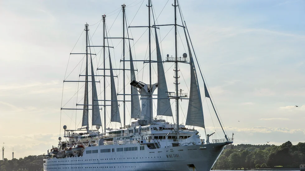 Ska forntid också bli framtid? Wind Surf var när bilden togs 2013 världens största segelfartyg.