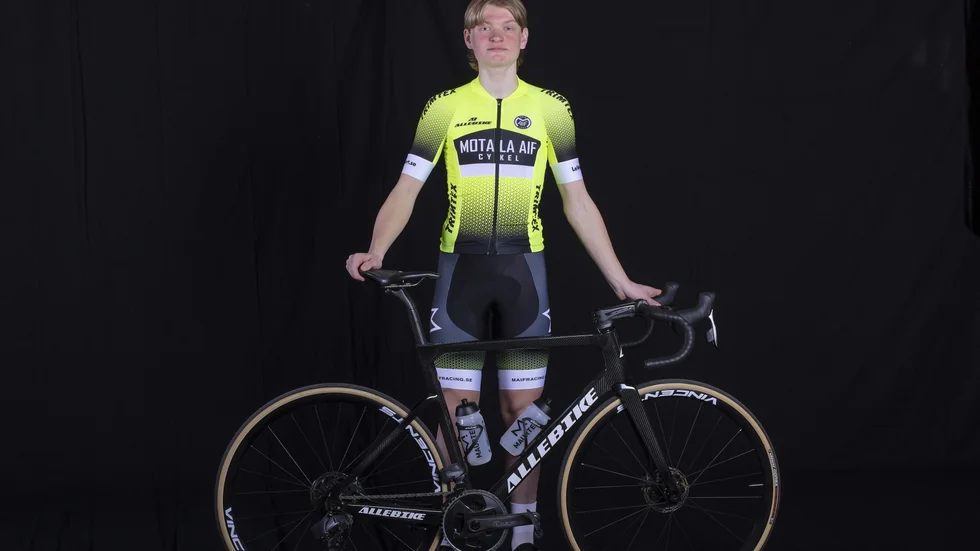 Jacob Ahlsson är taggad inför säsongsstarten med Motala AIF Serneke Allebike. Redan om två veckor är det dags för första tävlingen i Kroatien. 

