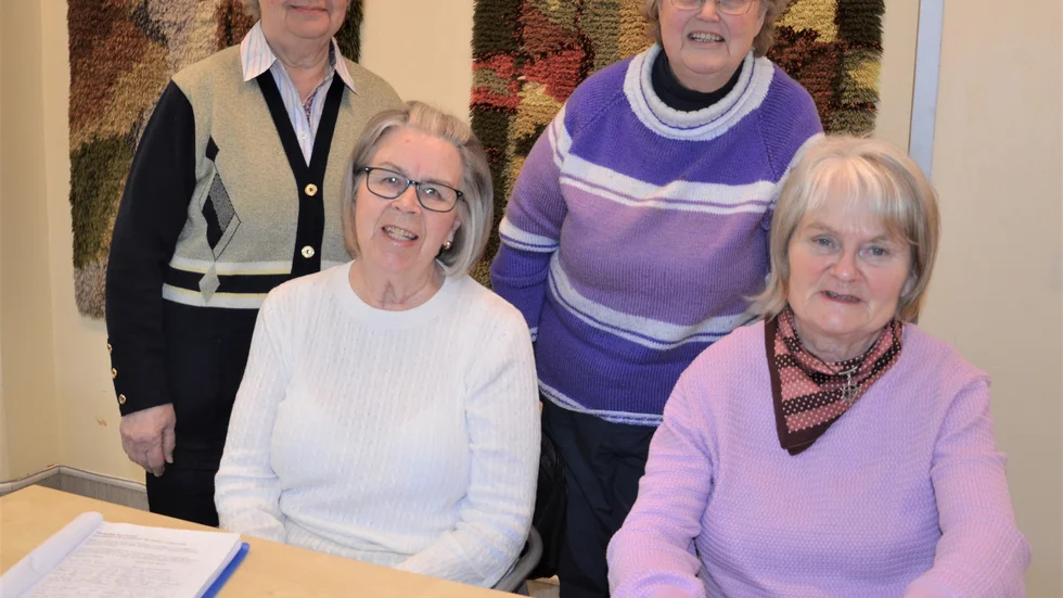 Margreth Sandling, Karin Höög, Gun-Britt Karlsson (ordförande) och Sonja Kvikström från styrelsen i SPF Fjällvinden Jokkmokk.