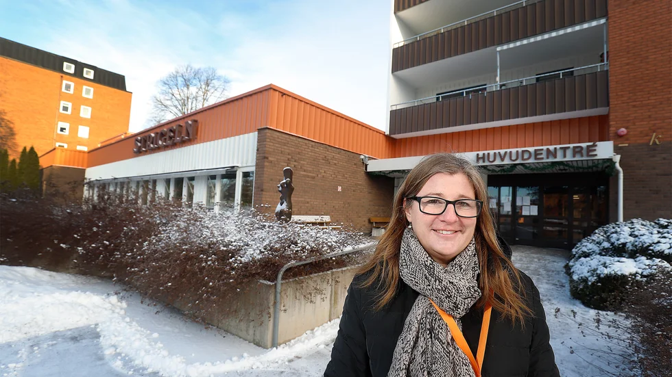 Kö-tiden för att få en lägenhet på plus 65-boendet Strigeln är lång, väldigt lång. Det kan ta mellan 25 och 30 år, säger Helene Lindberg, fastighetsförvaltare på K-fast. 