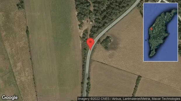 Fallna träd skapar problem i trafiken på väg 568