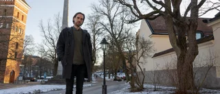 "Carola skrev autografer i vår trädgård" • Johan Heltne aktuell med sin tredje bok 