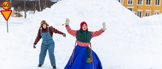 Kvinnohistoria bland snö och is i Pajala • "Förmodligen årets häftigaste scenkonstupplevelse"