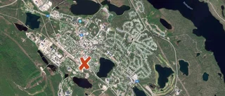 Körde genom rondell – in i skylt
