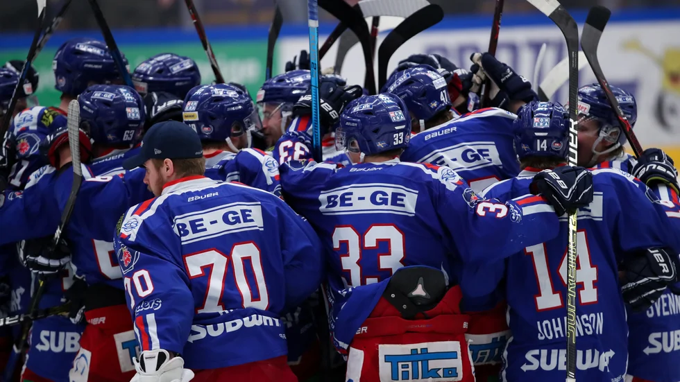 Oskarshamn jublar efter sudden death-segern mot Timrå.Foto Claus Meyer