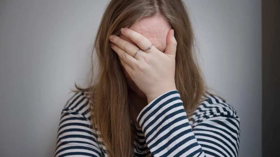 Personen på bild är inte personen i insändaren.
