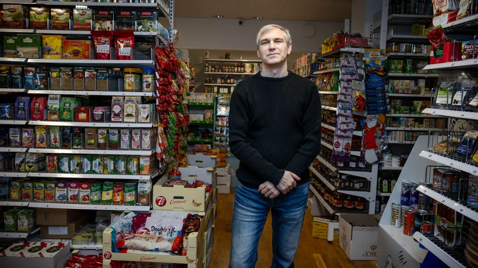 Hannes Horneij driver butiken tillsammans med sin hustru. Hon har dock avböjt att vara med i artikeln. 