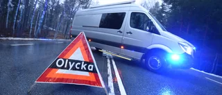 Dödsolyckan mellan lastbil och personbil på gamla E20 utreds ✓Nästa steg i förundersökningen