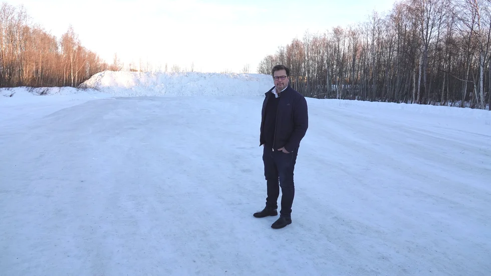 Entreprenören Anders Berglund Hansius har tecknat ett markanvisninsavtal med kommunen längs Hallgrensvägen.