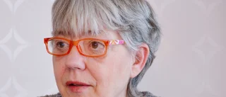 Bodil på Anderstorp vågar knappt gå ut – riskerar epilepsianfall • Nekas bidrag för assistanshund: ”Det här är värre än ett fängelse”
