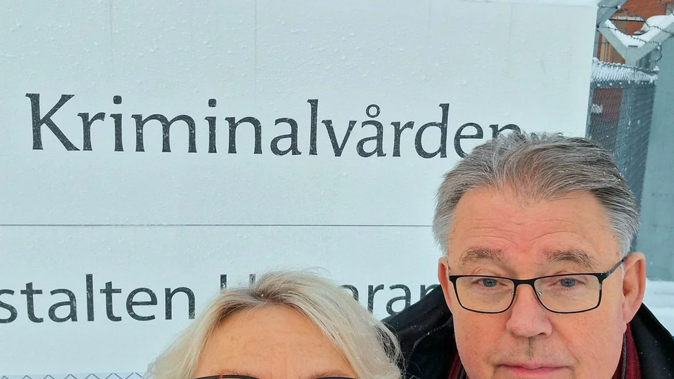Eva Plumppu och Lennnart Johansson bjöd på julglädje i form av sång och musik.