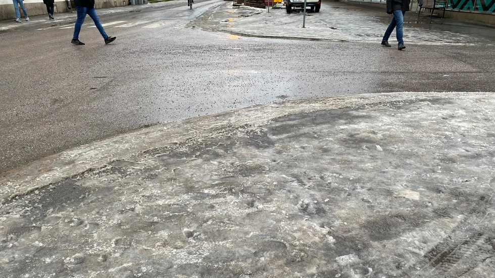 Halkan ställer till det. Många söker sig till akutmottagningen vid Skellefteå sjukhus efter halkolyckor. 