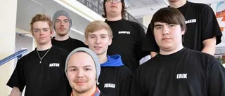 Nu spelas datorspel i Malmbergets sporthall