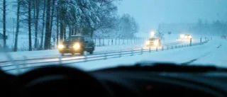 Varning för svårt väglag