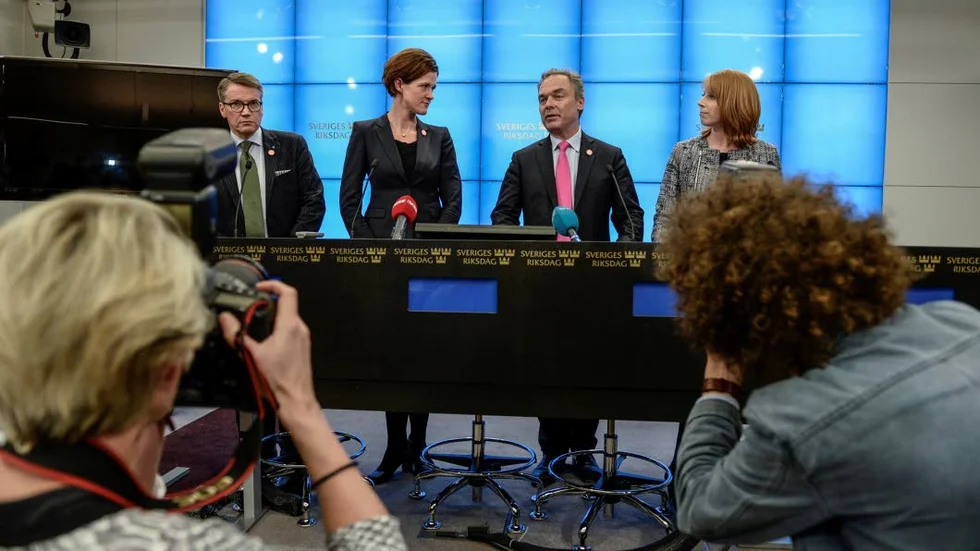 Oppositionen. Alliansens partiledare  vid onsdagskvällens presskonferens i riksdagen i Stockholm efter beskedet om extraval. Från vänster: Göran Hägglund (KD), Anna Kinberg Batra (M), Jan Björklund (FP), Annie Lööf (C).