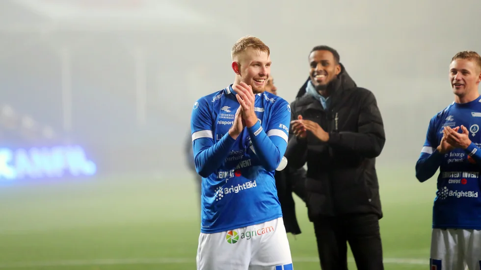 Adrian Petersson och ÅFF fick jubla med fansen efter kvalet.