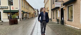 Han drömde om Sverige som barn – nu på topposition i politiken: "Jag har aldrig känt mig som en gäst här"