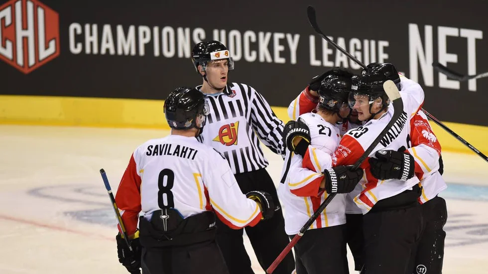VINNARE IGEN. Luleå Hockey vann andra raka CHL. 10-1 mot Nottingham.