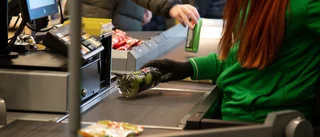 Slog väktare i matbutik i Uppsala – misstänks för rån