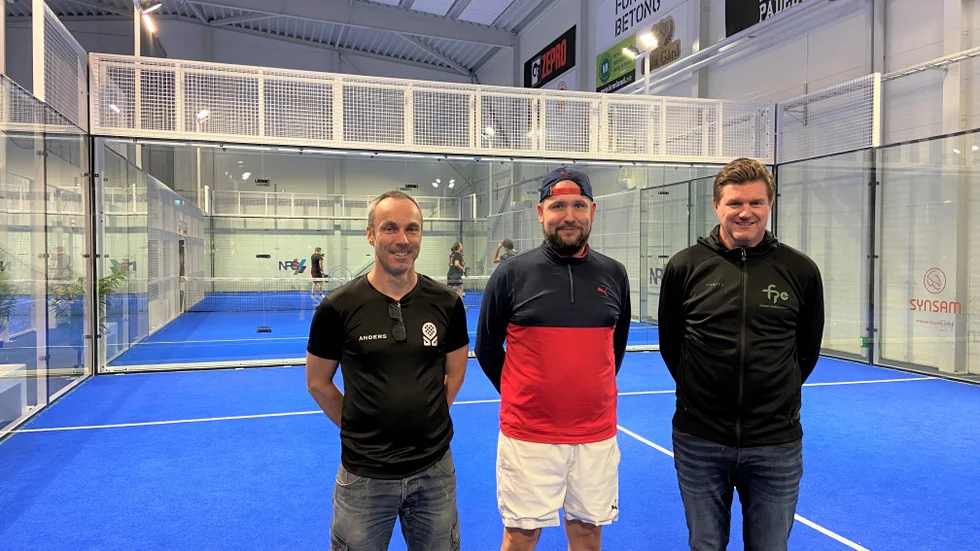 Anders Bergelin, Jonas Åkerström och Daniel Tillnell är initiativtagarna till det nya KFV-mästerskapet i padel som spelas i Katrineholm, Flen och Vingåker.