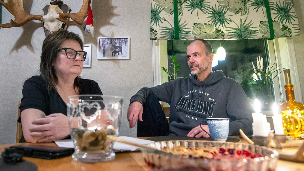 Kent Hjelm fick det chockerande meddelandet att han dödförklarats. Det första han tänkte på var att meddela sin fru Eva Hjelm att han lever.