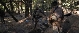 Ukraina: Ryssland minerar "allt" under reträtt