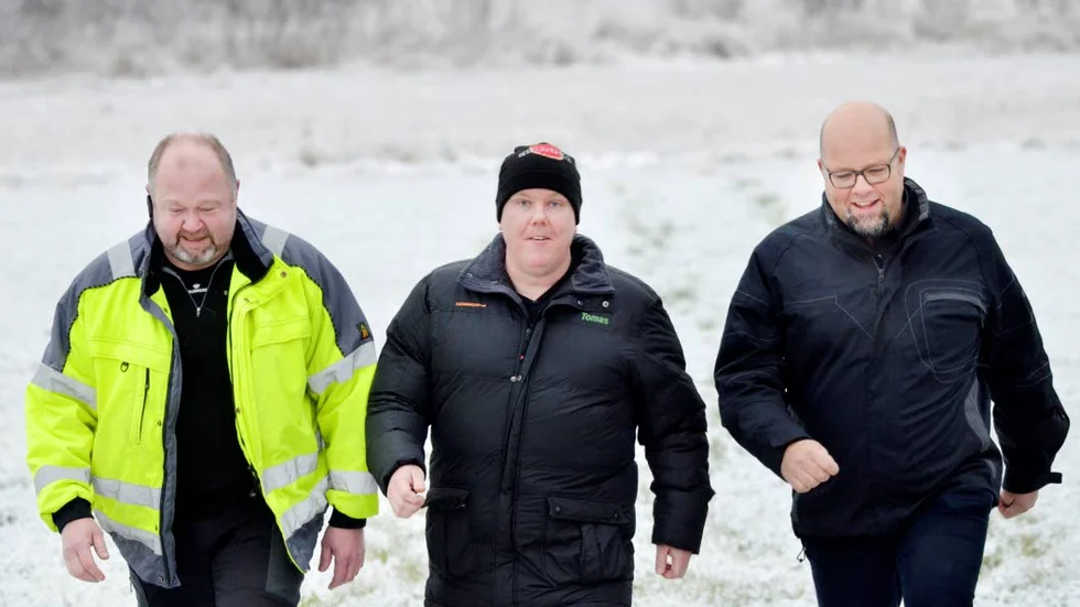 FÖRSLAG. Öfa:s Ulf Zakariasson, kommunalråd Tomas Vedestig och Jörgen Ekersund har många järn i elden. Nu ska politikerna diskutera förslaget om ett nyföretagarpaket.