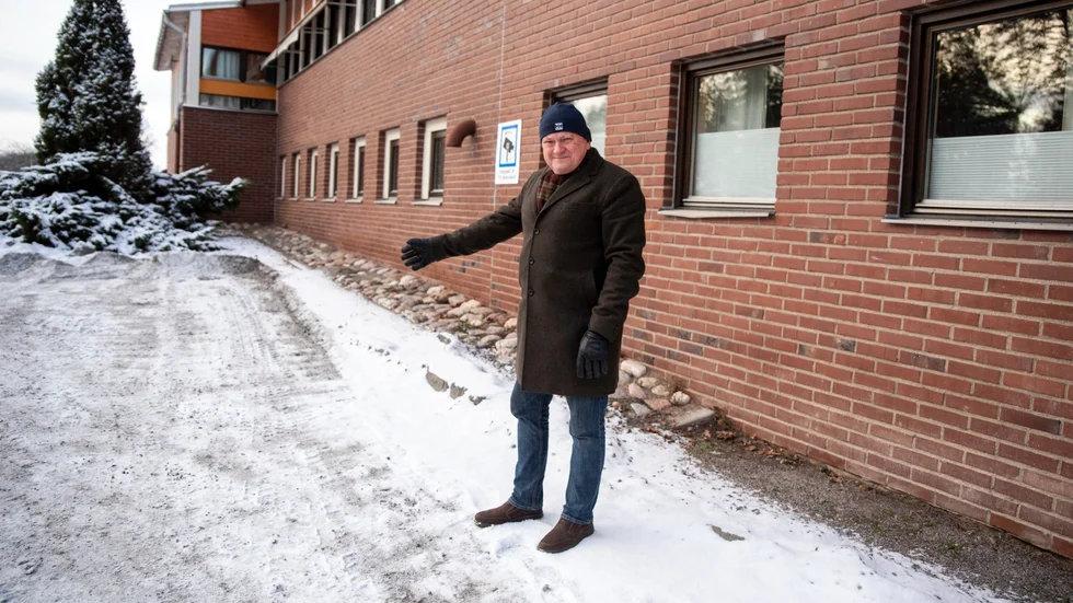 Gunnar Norén har nu fått rätt i Södertörns tingsrätt. Den kontrollavgift han fick från Europark, när han parkerade utanför Grosvadsskolan, var felaktig.