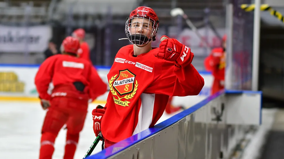 Filip Ekberg har påbörjat ett nytt kapitel i sin hockeykarriär.