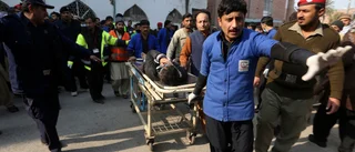 Över 60 döda i moskédåd i Pakistan