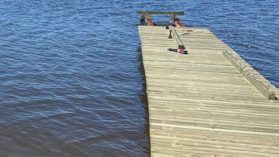 Strandbadet i Mariefred förtjänar en ny brygga, enligt fritidsenheten på kommunen (bilden har inget med artikelns innehåll att göra).