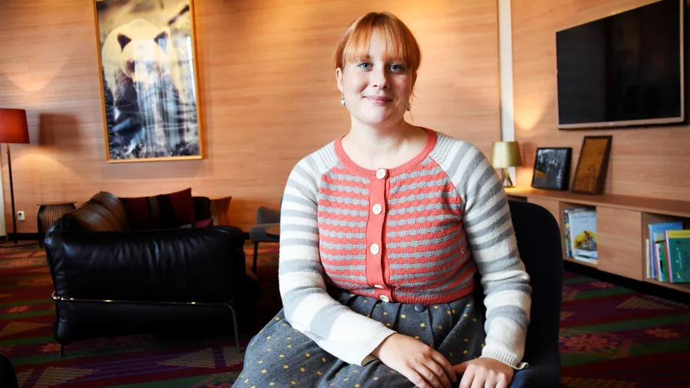 FÖRFATTARBESÖK. Charlotte Cederlund var på plats i Kiruna under bokfestivalen för att berätta om sitt författarskap för skolelever i Kiruna.