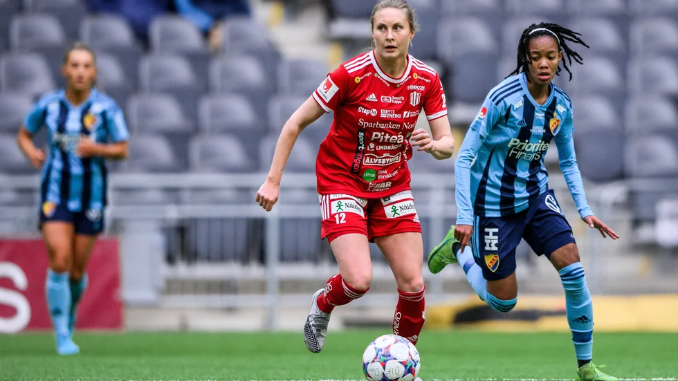 Fanny Andersson, Piteå IF, är den sista i raden av dussinet spelare som tagits ut till landslag efter att ha hamnat i landets nordligaste elitklubb.