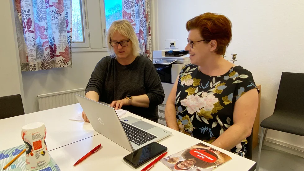 Kommunals Carola Persson och Malin Ekström tror att sänkt medlemsavgift är rätt väg att gå för att få fler medlemmar.