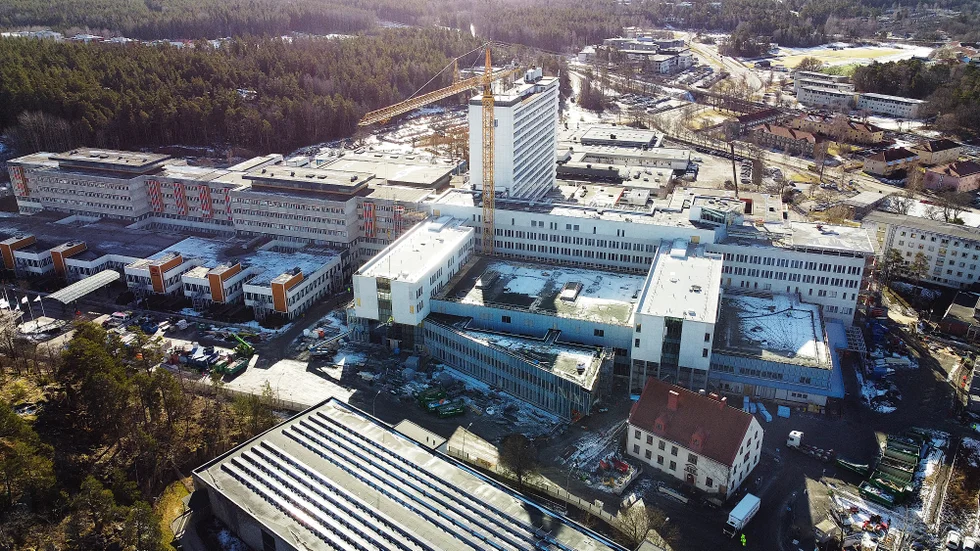 Fram till oktober ska runt 20 tjänster ska försvinna inom Region Sörmlands område Regionservice. Majoriteten av tjänsterna finns på Mälarsjukhuset i Eskilstuna, ett fåtal på Nyköpings lasarett och någon enstaka på Kullbergska sjukhuset i Katrineholm.