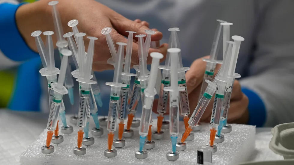 Hundratals barn kan ha drabbats av sjuksköterskan som anklagas för att ha fejkat vaccinering av barn. Arkivbild utan koppling till händelsen.