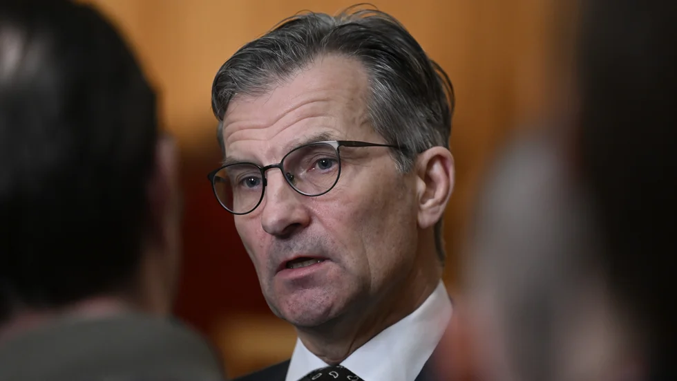 I prissättningen på marknaden pekar det mot att Riksbanken, med chefen Erik Thedéen, höjer styrräntan med 50 punkter i april och antagligen 50 punkter till i juni. Arkivbild