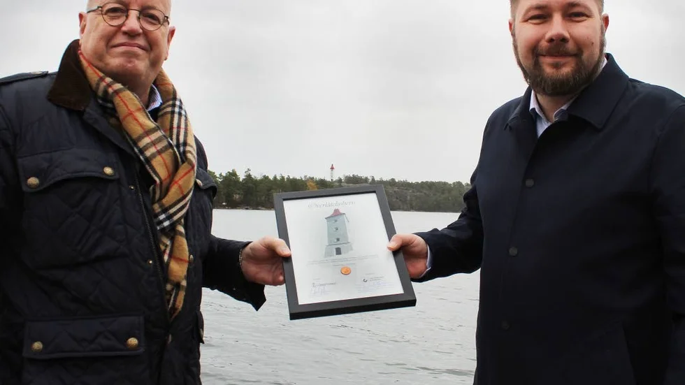 Ove Eriksson från Sjöfartsverket och Dan Nilsson säger båda att övertagandet innebär ansvar.
