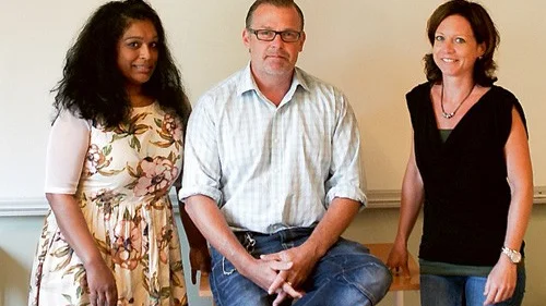 Charlotta Widerberg är rektor och Morgan Esping och Helene Hultqvist jobbar som lärare på Vimarskolan.
