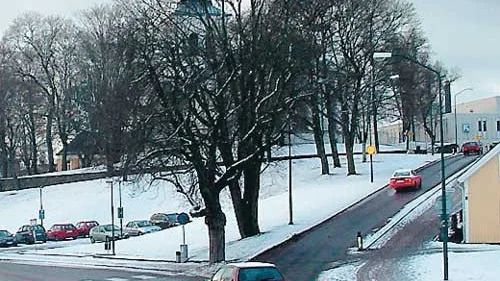 Kyrkan och Kampbacken i Vimmerby 2005. Foto: Annica Högberg