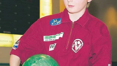 Jesper, 11 år, är redan en stor spelare.