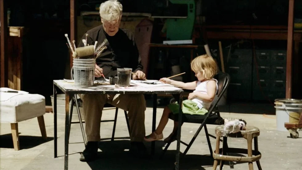 David Lynch och hans dotter Lula målar tillsammans.