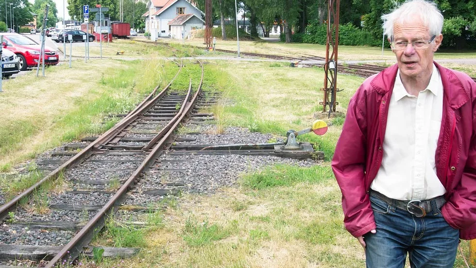 "Ungefär här spårade vagnen ur", visar Christer Brimalm.