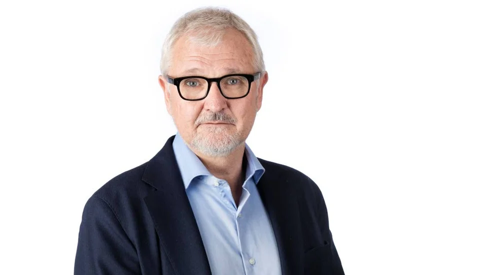Peter Lindton.