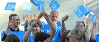Moderaterna sparkar bakut